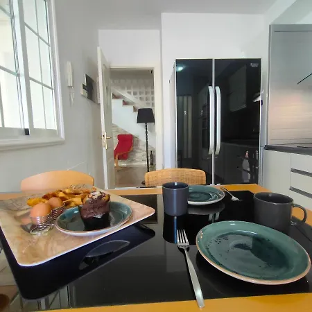 Modern House With Large Chill Out Terrace And Jacuzzi Apartment *