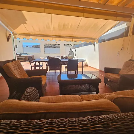 Modern House With Large Chill Out Terrace And Jacuzzi Apartment *